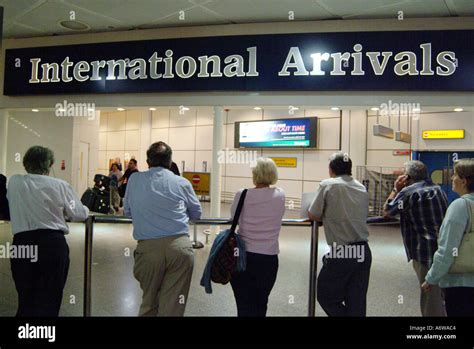 meet and greet gatwick airport north terminal